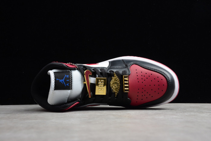 Jordan 1 Mid SE Black Dark Beetroot (W)   CZ4385-016
