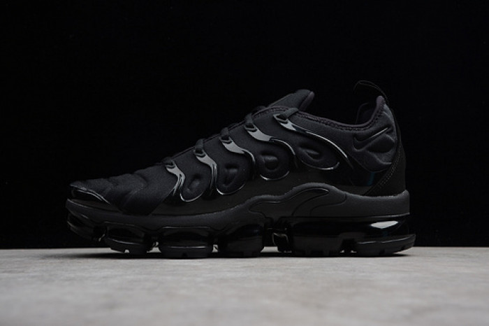 Nike Air VaporMax Plus Triple Black  924453-004