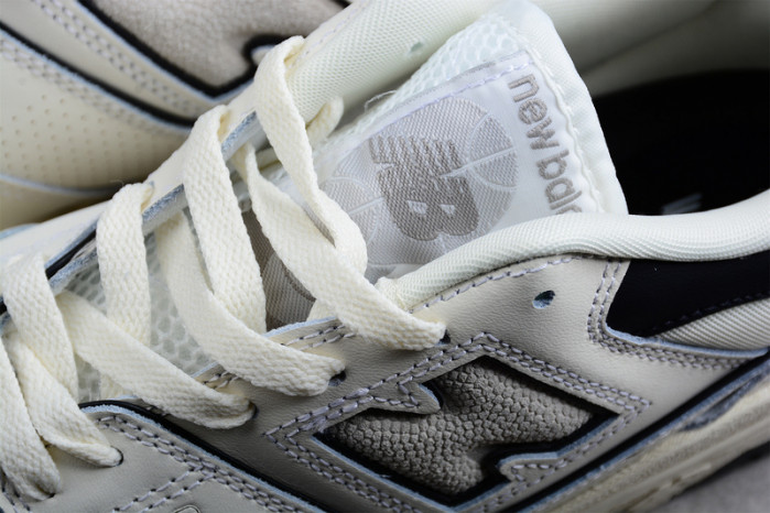 New Balance 550 Cream Black BB550LWT