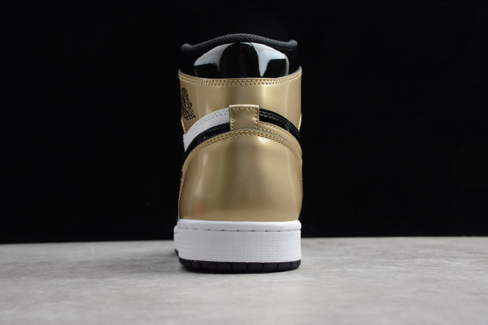 Jordan 1 Retro High NRG Patent Gold Toe  861428-007