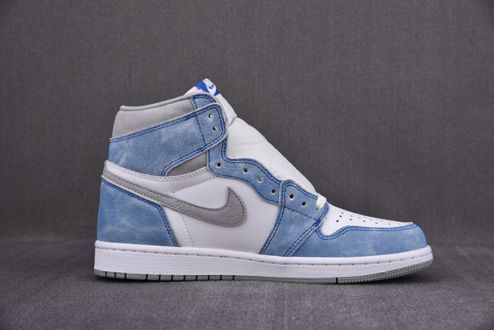 Air Jordan 1 Retro High OG Hyper Royal 555088-402