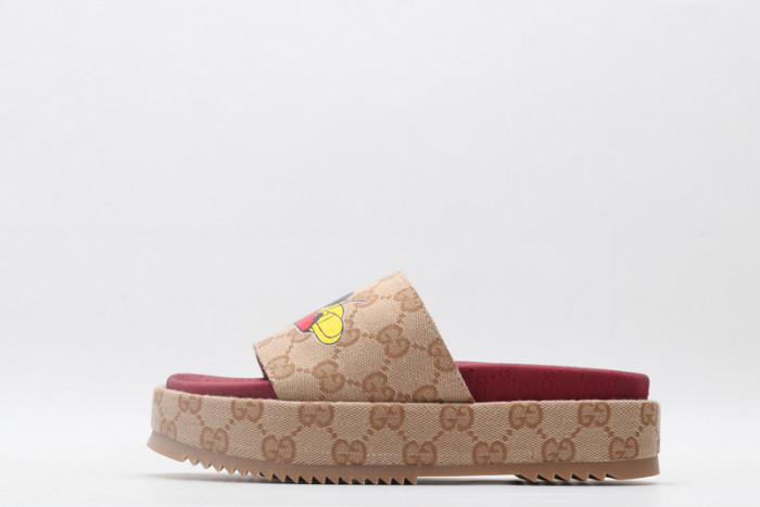 GUCC SANDALS