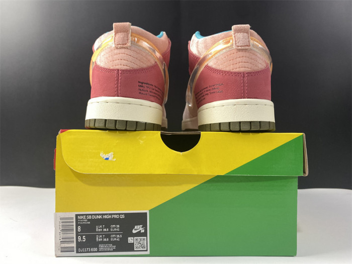 Social Status x Nk SB Dunk High Pro DJ1173-600