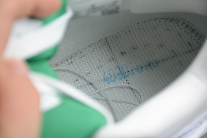 Air Jordan 4 Retro Metallic Green  CT8527-113