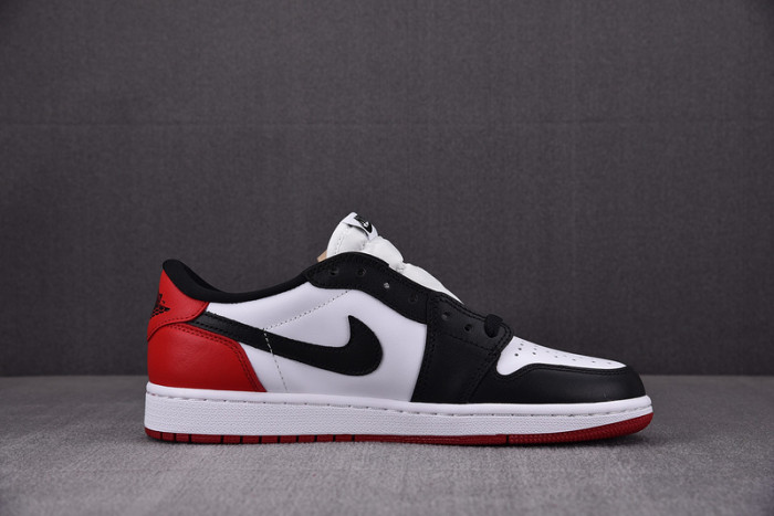 Jordan 1 Low Black Toe (GS) 553560-116