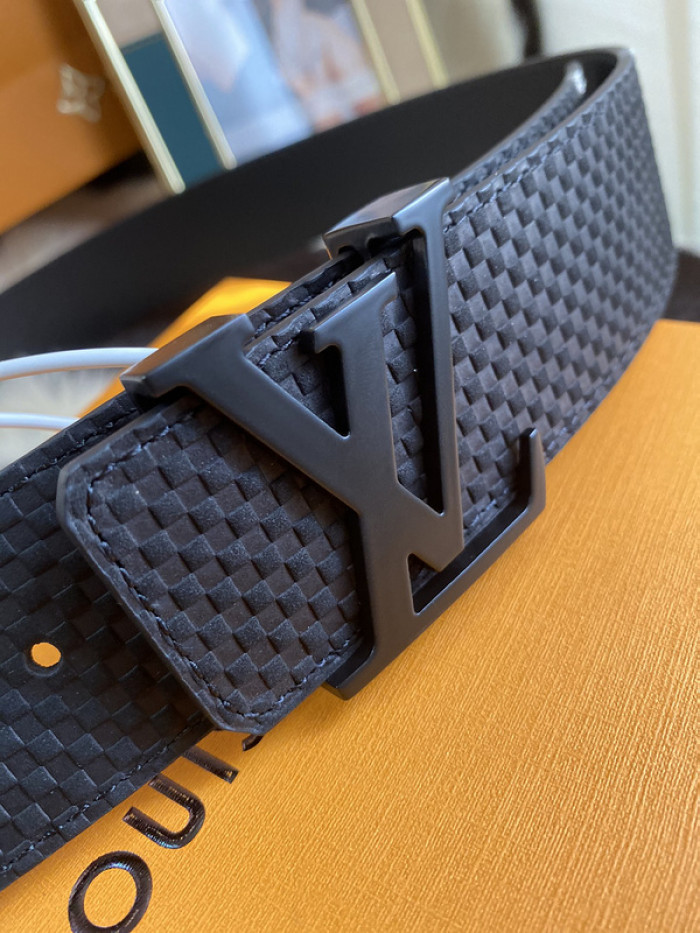 l**is V*t*n belts