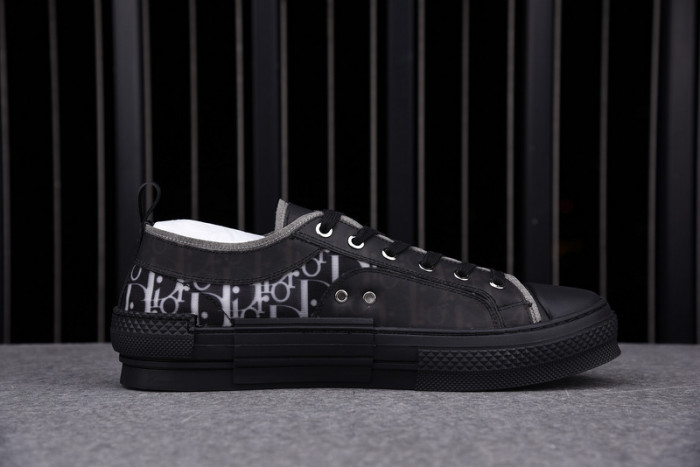 D*or b23 oblique sneaker