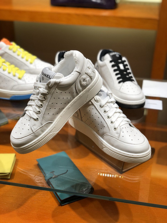 CH@NEL SNEAKERS