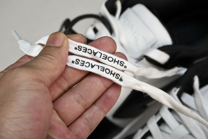 OFF-WHITE Out Of Office "OOO" Low Tops