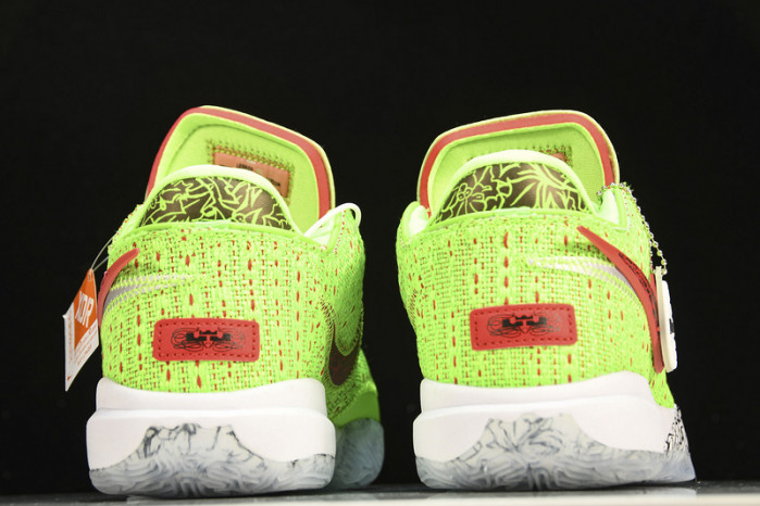 Nike LeBron 20 Stocking Stuffer   FJ4955-300