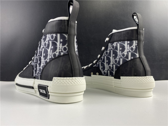 D*or b23 oblique sneaker