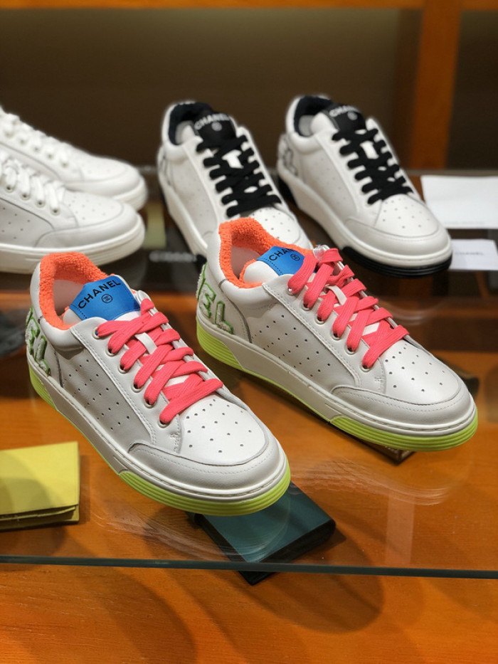 CH@NEL SNEAKERS