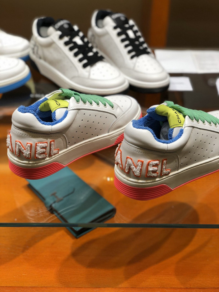CH@NEL SNEAKERS