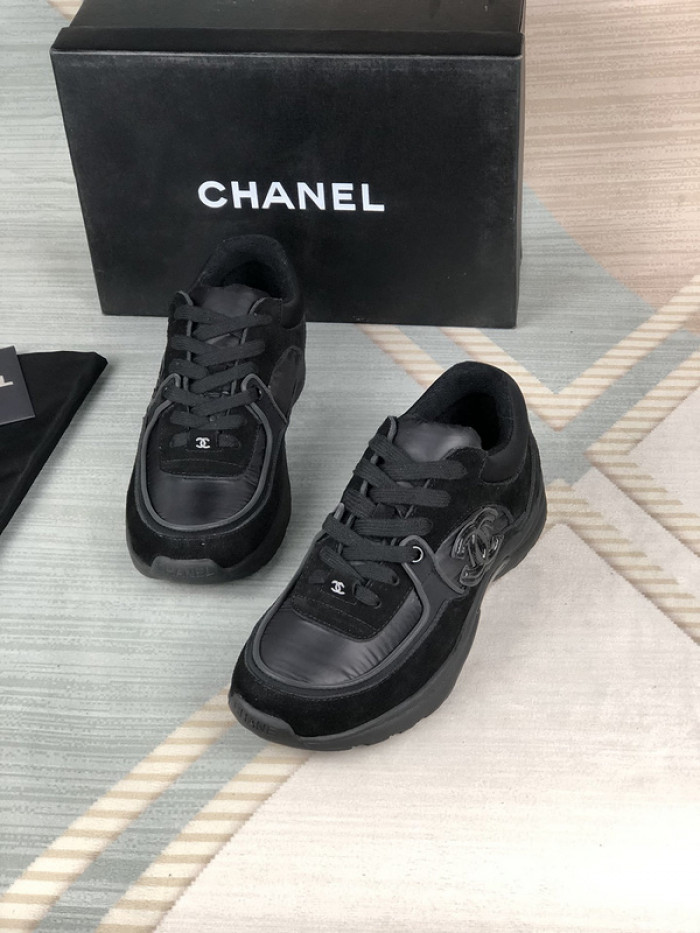 CH@NEL SNEAKERS