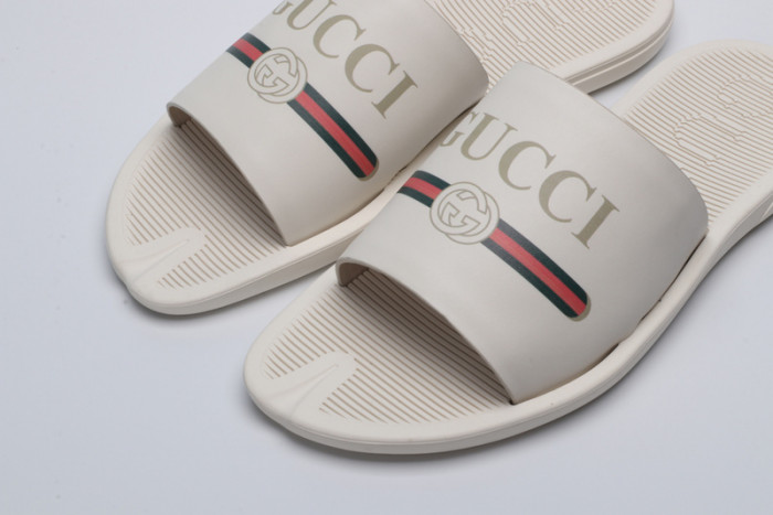 GUCC SANDALS