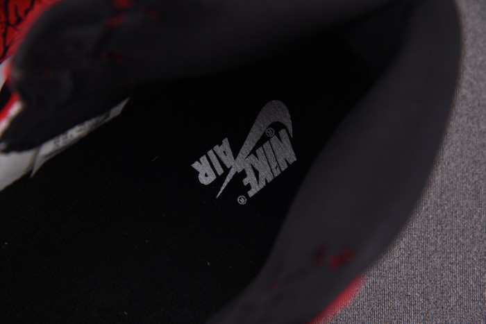 Jordan 1 Retro High OG Red Cement DZ5485-061