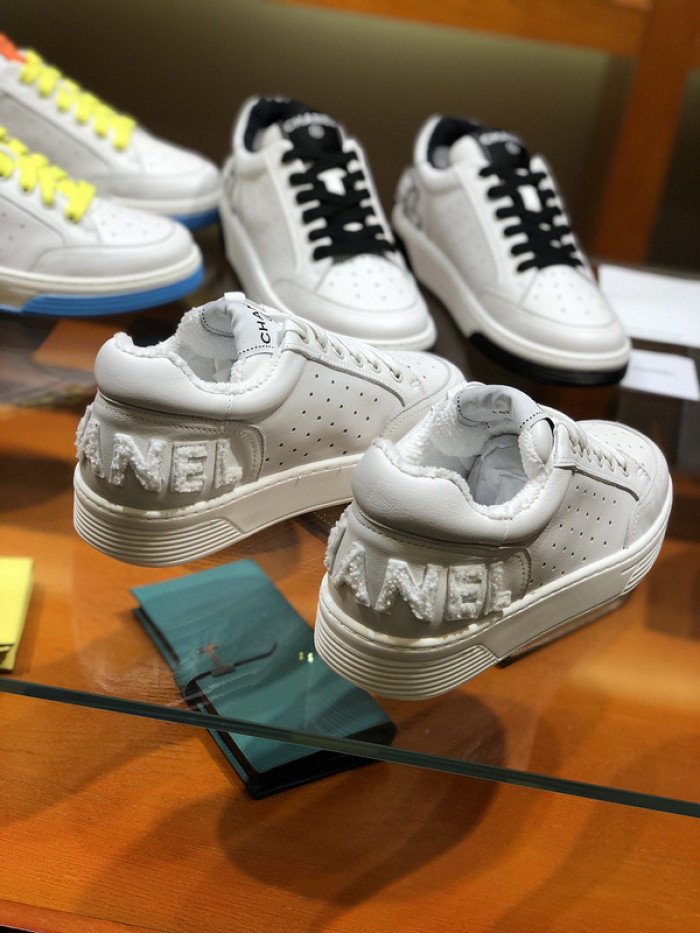 CH@NEL SNEAKERS
