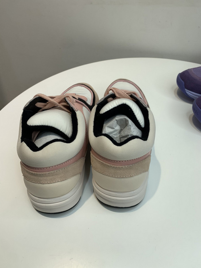 CH@NEL SNEAKERS
