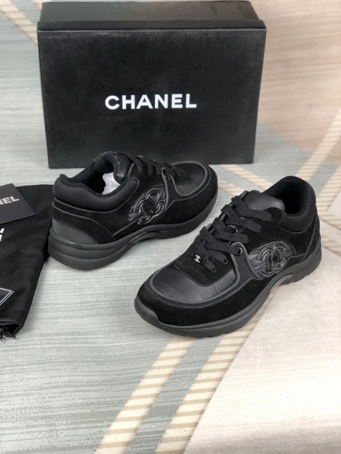 CH@NEL SNEAKERS