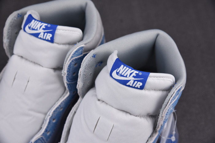 Air Jordan 1 Retro High OG Hyper Royal 555088-402