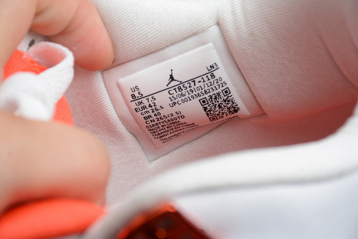 Air Jordan 4 Retro Metallic Orange CT8527-118