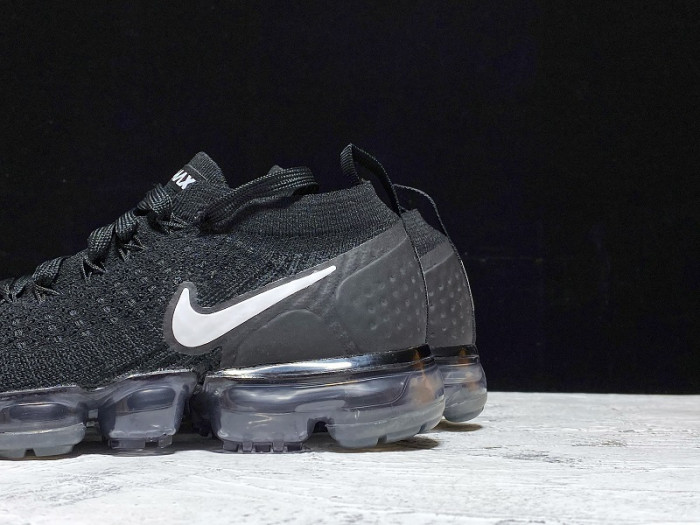 AIR VAPORMAX 2 BLACK WHITE 942842-001