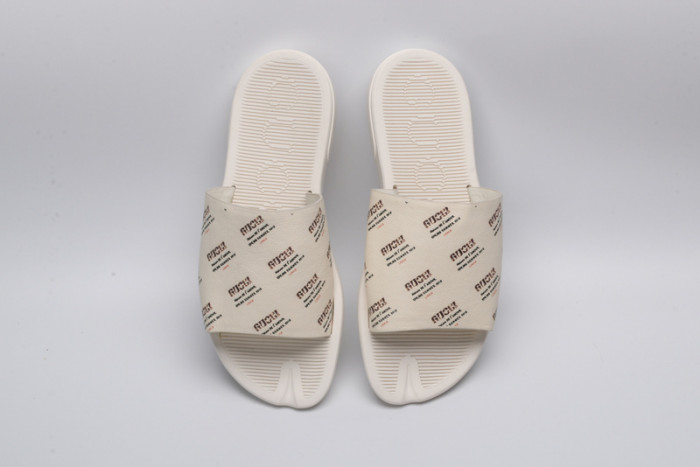 GUCC SANDALS