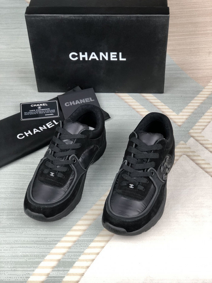 CH@NEL SNEAKERS