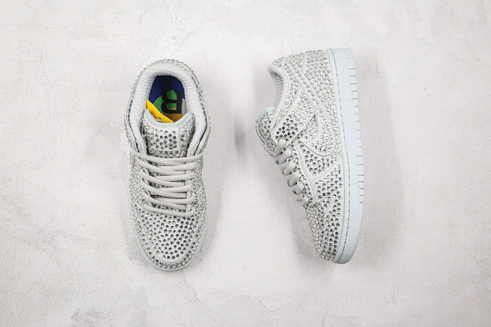 Nike Dunk Low Cactus Plant Flea Market Pure Platinum CZ2670-001