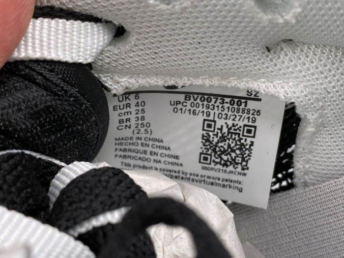 Nike Vaporwaffle sacai Black White CV1363-001