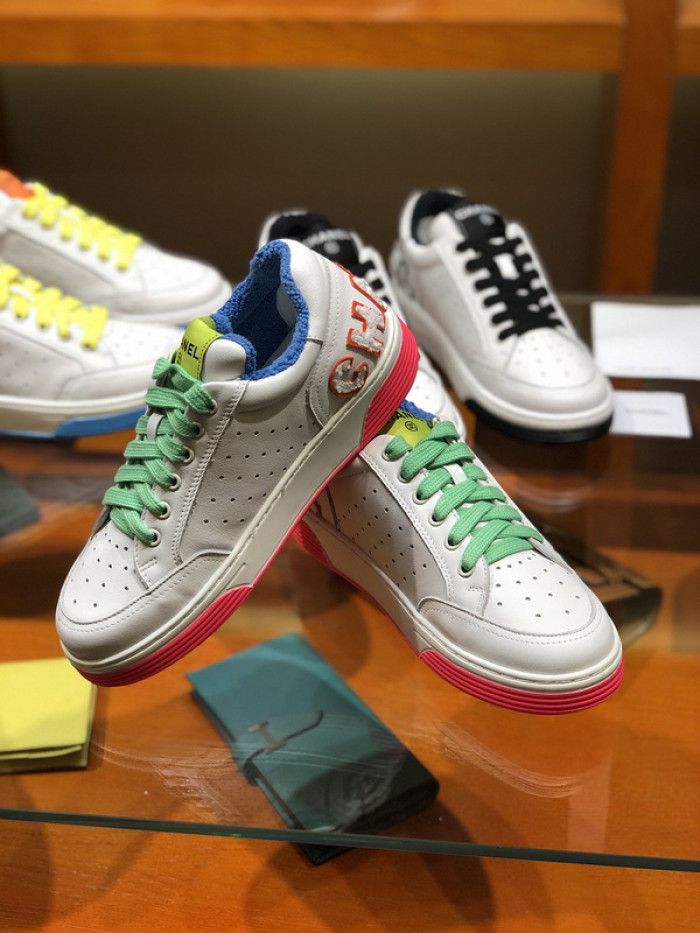 CH@NEL SNEAKERS