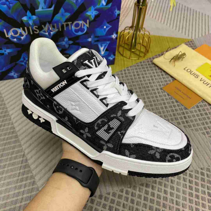 LV Trainer Sneaker