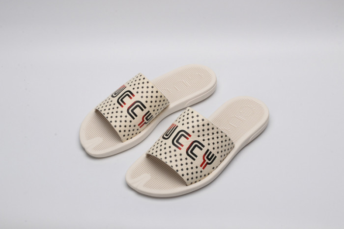 GUCC SANDALS
