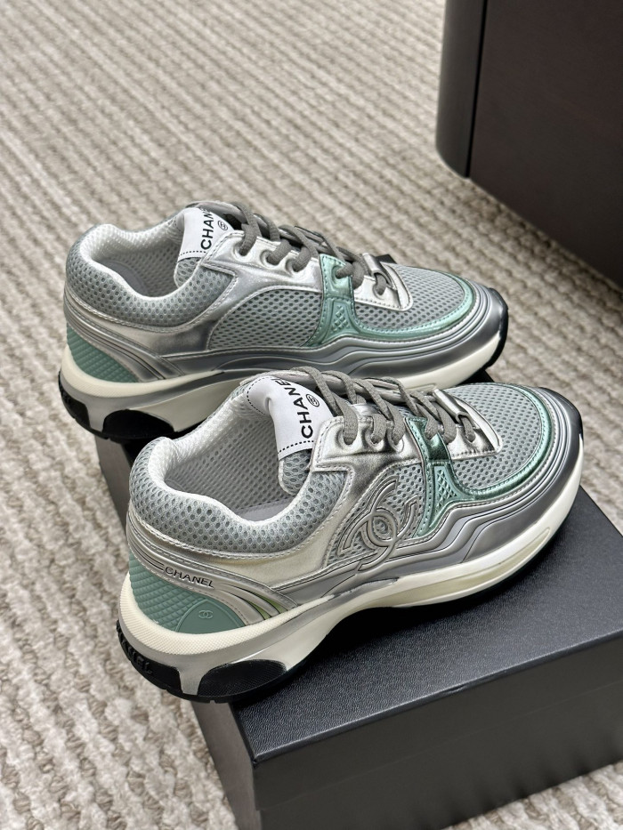 CH@NEL SNEAKERS