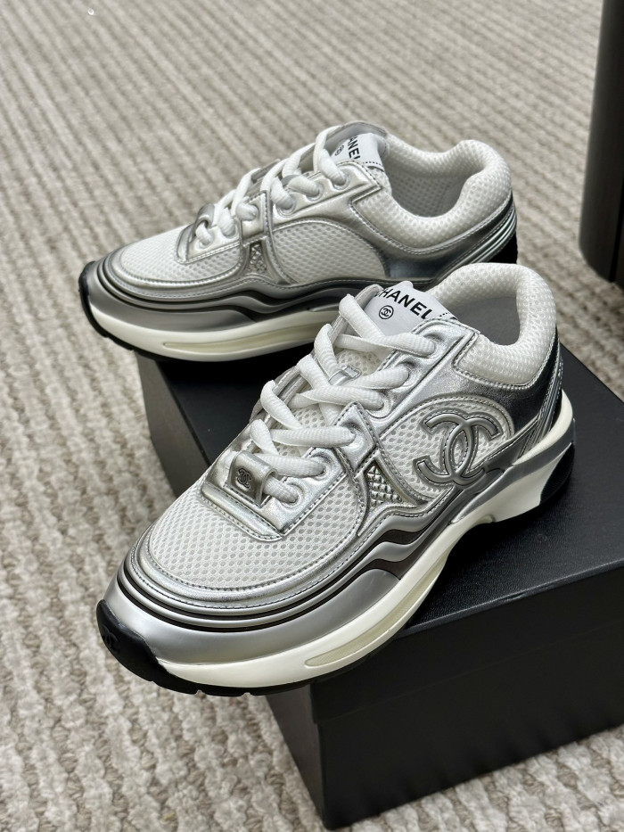 CH@NEL SNEAKERS