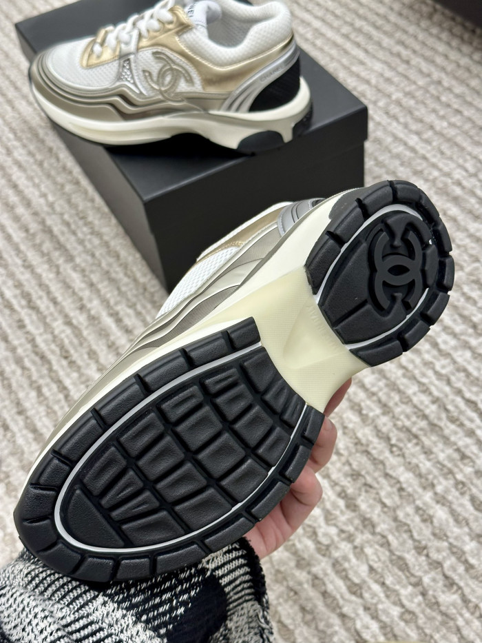 CH@NEL SNEAKERS