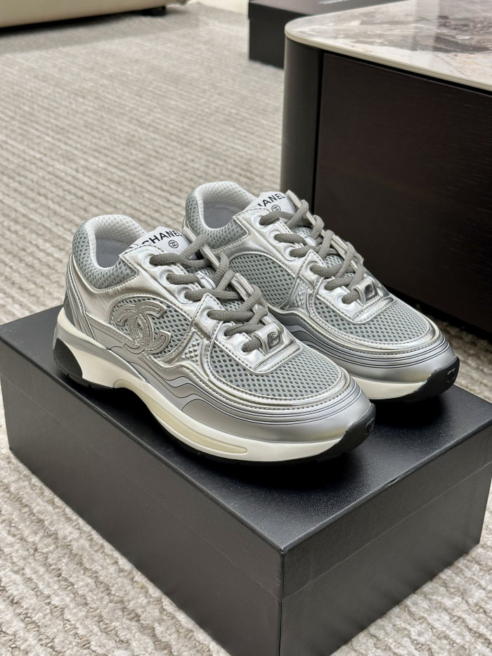 CH@NEL SNEAKERS