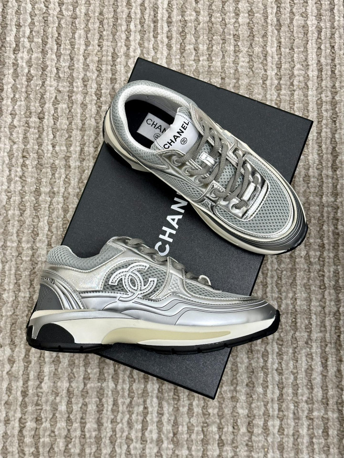 CH@NEL SNEAKERS