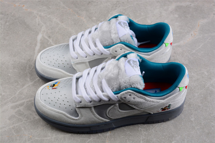 NIKE WMNS DUNK LOW 