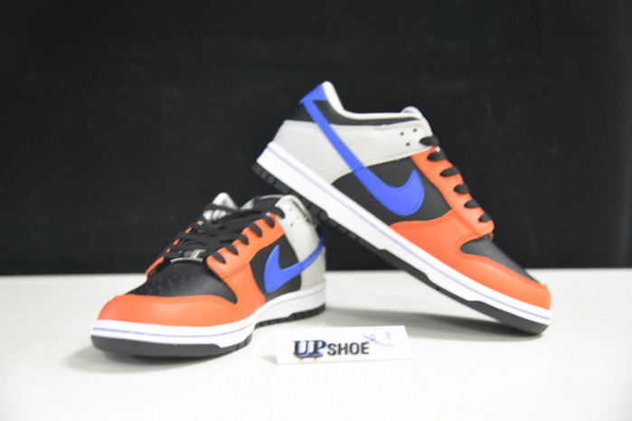 Nike Dunk Low EMB NBA 75th Anniversary Knicks  DD3363-002