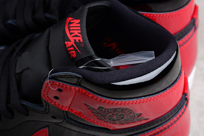 Air Jordan 1 High OG “Bred Patent” 555088-063