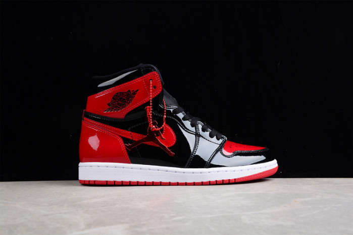 Air Jordan 1 High OG “Bred Patent” 555088-063