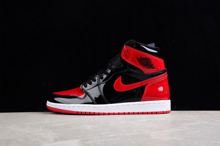 Air Jordan 1 High OG “Bred Patent” 555088-063