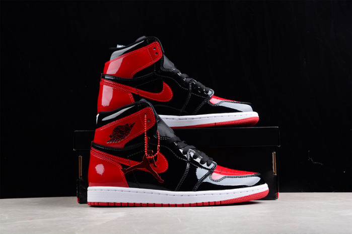 Air Jordan 1 High OG “Bred Patent” 555088-063
