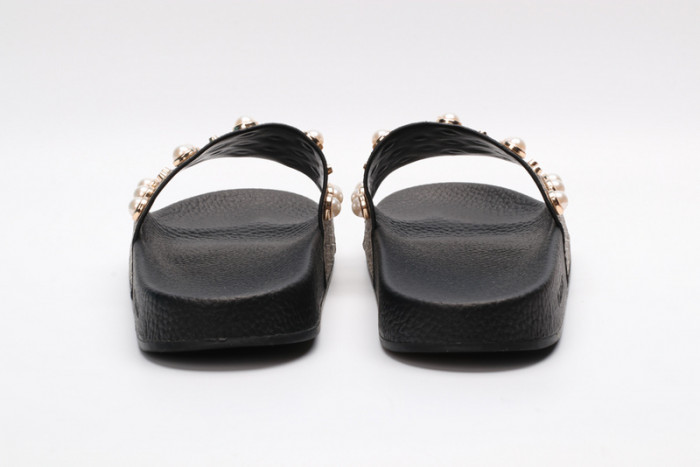 GUCC SANDALS