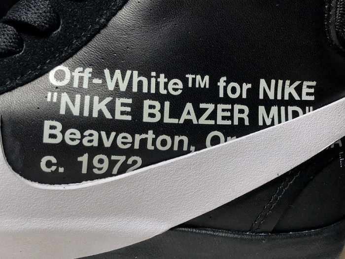 Nike Blazer Mid O-W Grim Reaper  AA3832-001