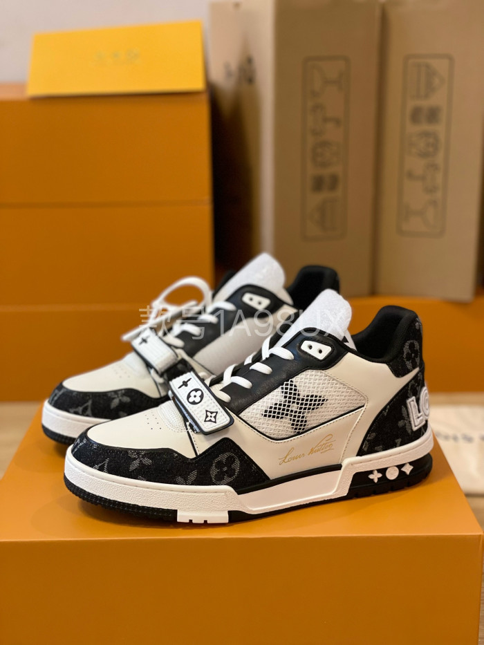 LV Trainer Sneaker