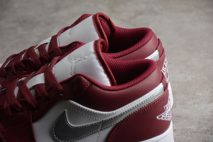 Jordan 1 Low White Bordeaux 553558-615