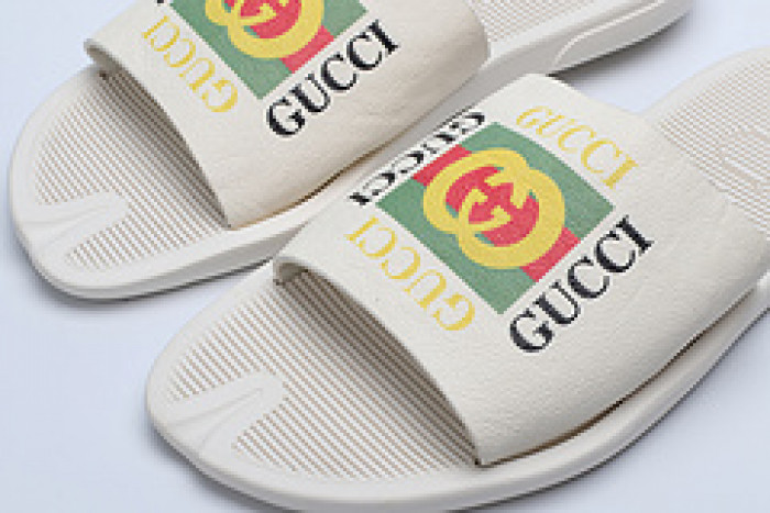 GUCC SANDALS